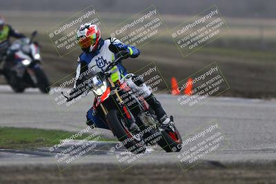 media/Nov-29-2025-TrackDaz (Sat) [[10ae2d9bce]]/B Group/Session 3 (Outside Grapevine)/